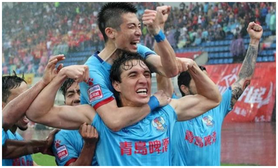 广州恒大主场大胜青岛黄海继续追赶的简单介绍